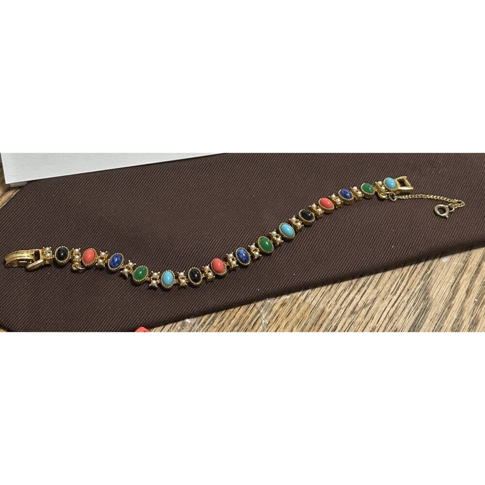 Vintage ART Arthur Pepper Faux Pearl Stone Bracelet Gold Tone Cabochon